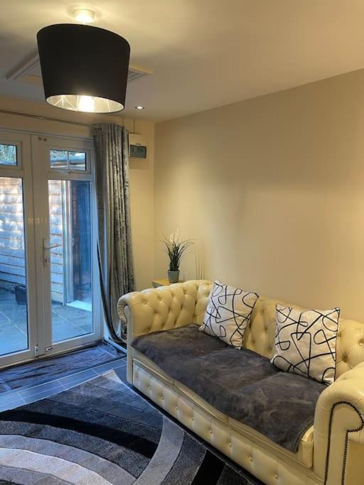Apartamento Flat 3 Meadow View Cozy Getaway Hurst Exterior foto