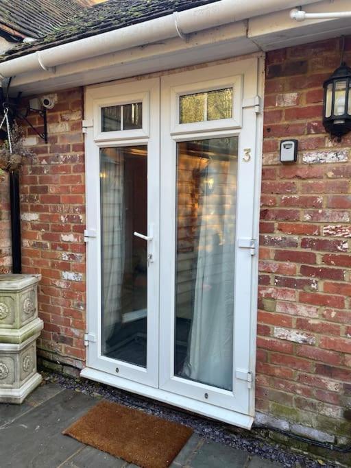 Apartamento Flat 3 Meadow View Cozy Getaway Hurst Exterior foto