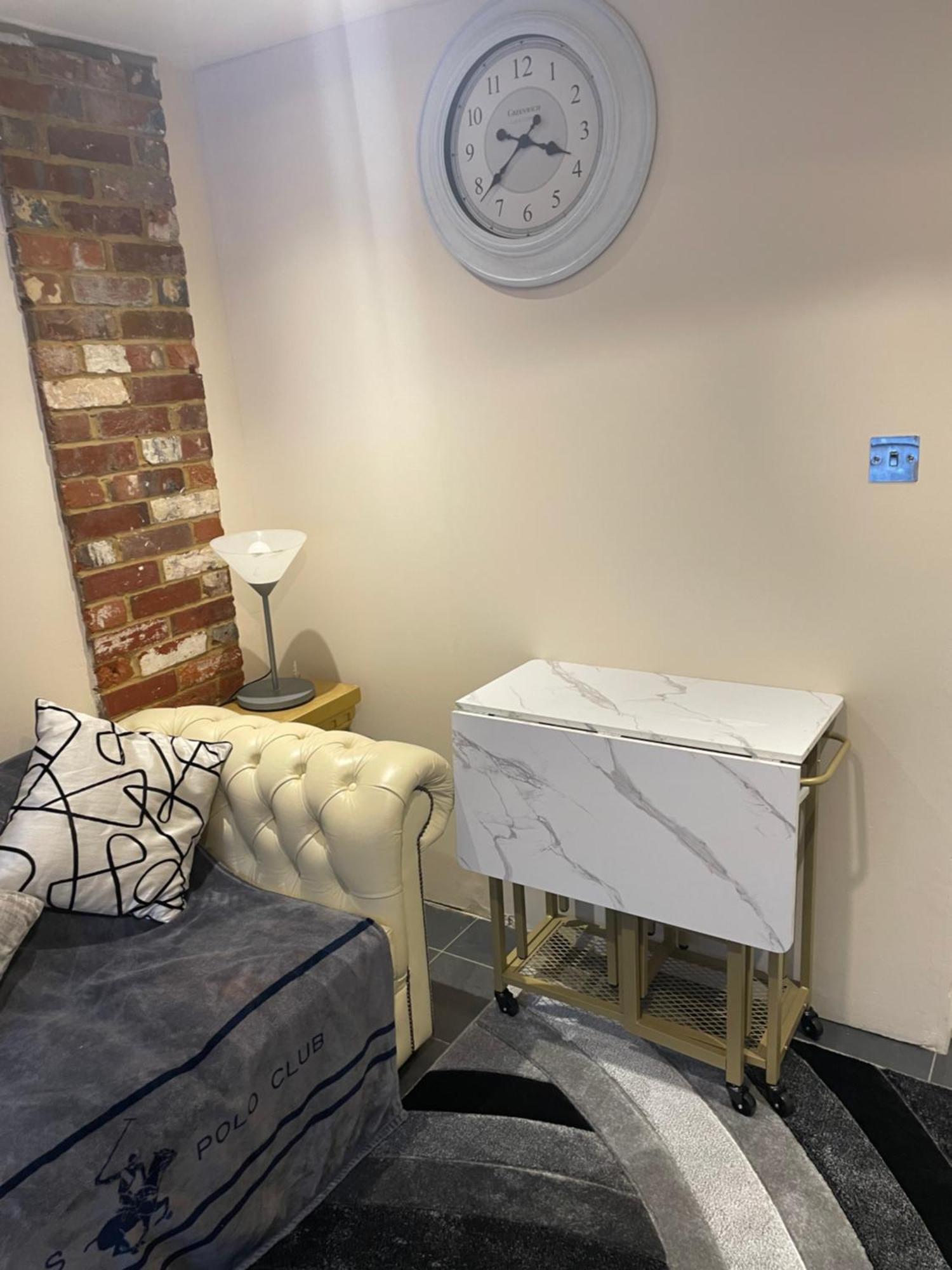 Apartamento Flat 3 Meadow View Cozy Getaway Hurst Exterior foto